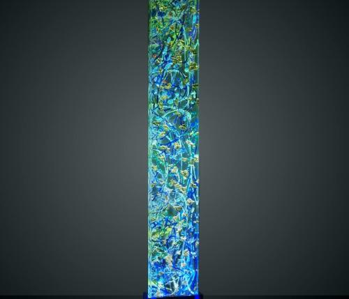 Bluer: l'artista del blu, dei colori e delle luci