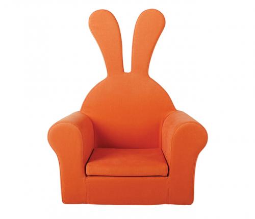 An animal-like armchair by Honeydew Rabbit